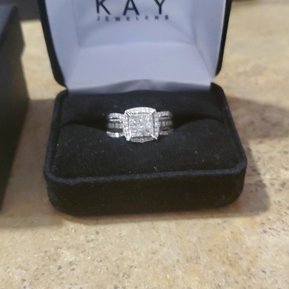 1ct. White Gold Engagement Ring unsized